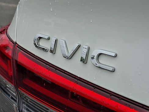 Used 2024 Honda Civic Sport image 30