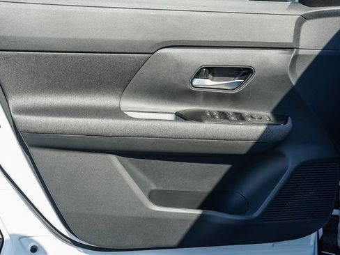 New 2026 Nissan Kicks SV image 21