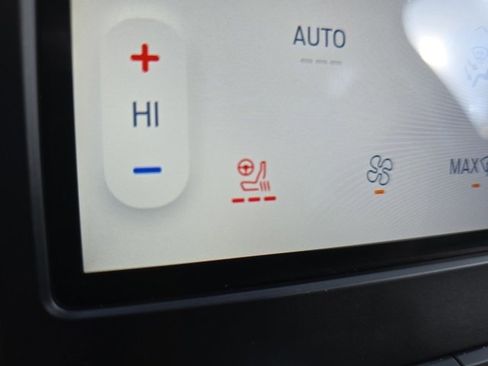 Certified 2024 Ford Edge SEL w/ Convenience Package image 16