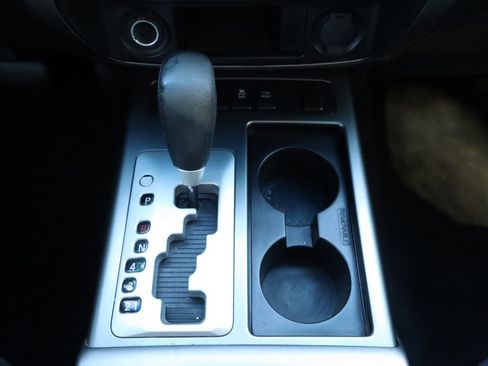 Used 2015 Nissan Armada SV image 38