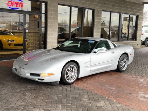 Used 1998 Chevrolet Corvette Coupe image 43