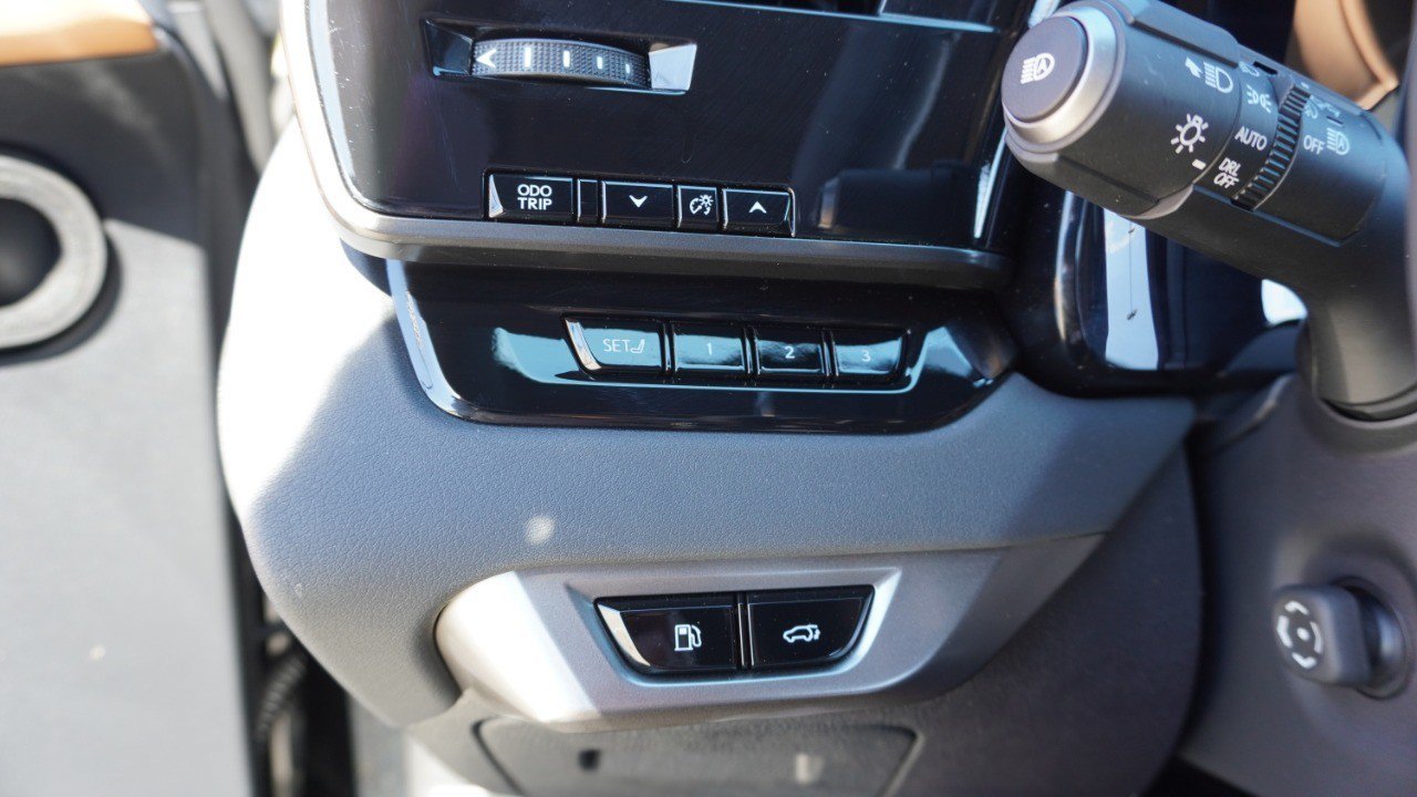 Used 2024 Lexus RX 350 Premium w/ Cold Area Package AWD/4WD image 22