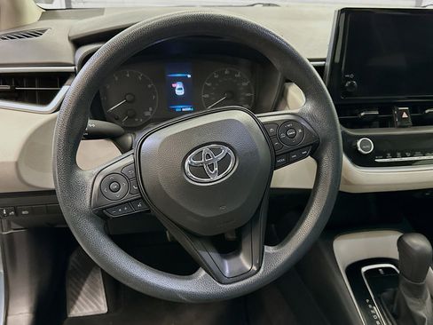 Used 2023 Toyota Corolla LE image 18