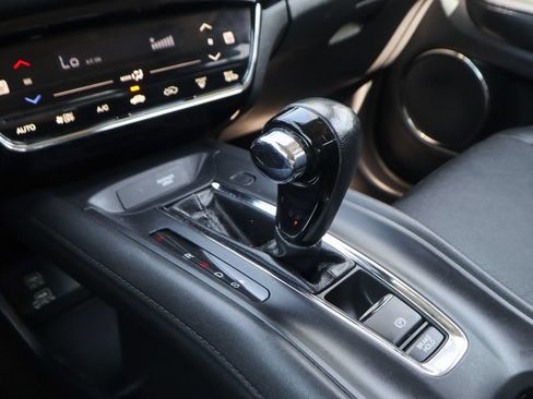 Used 2019 Honda HR-V Touring image 31