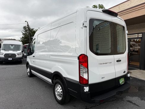 Used 2023 Ford Transit 250 Medium Roof AWD image 2