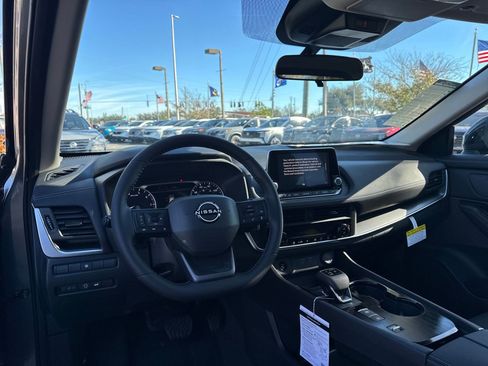 New 2026 Nissan Rogue Dark Armor image 12