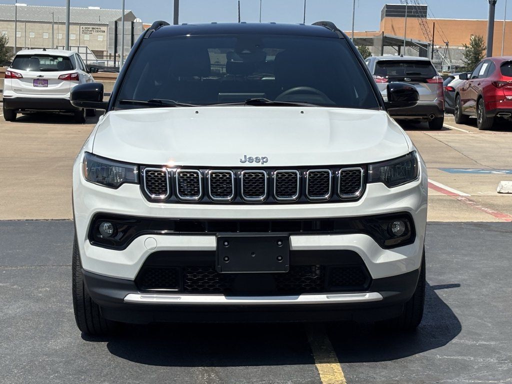 Used 2023 Jeep Compass Limited w/ Elite Group AWD/4WD image 6