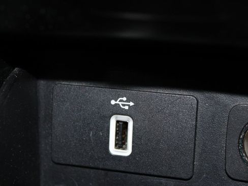 Used 2019 Ford Explorer XLT w/ Equipment Group 202A image 35