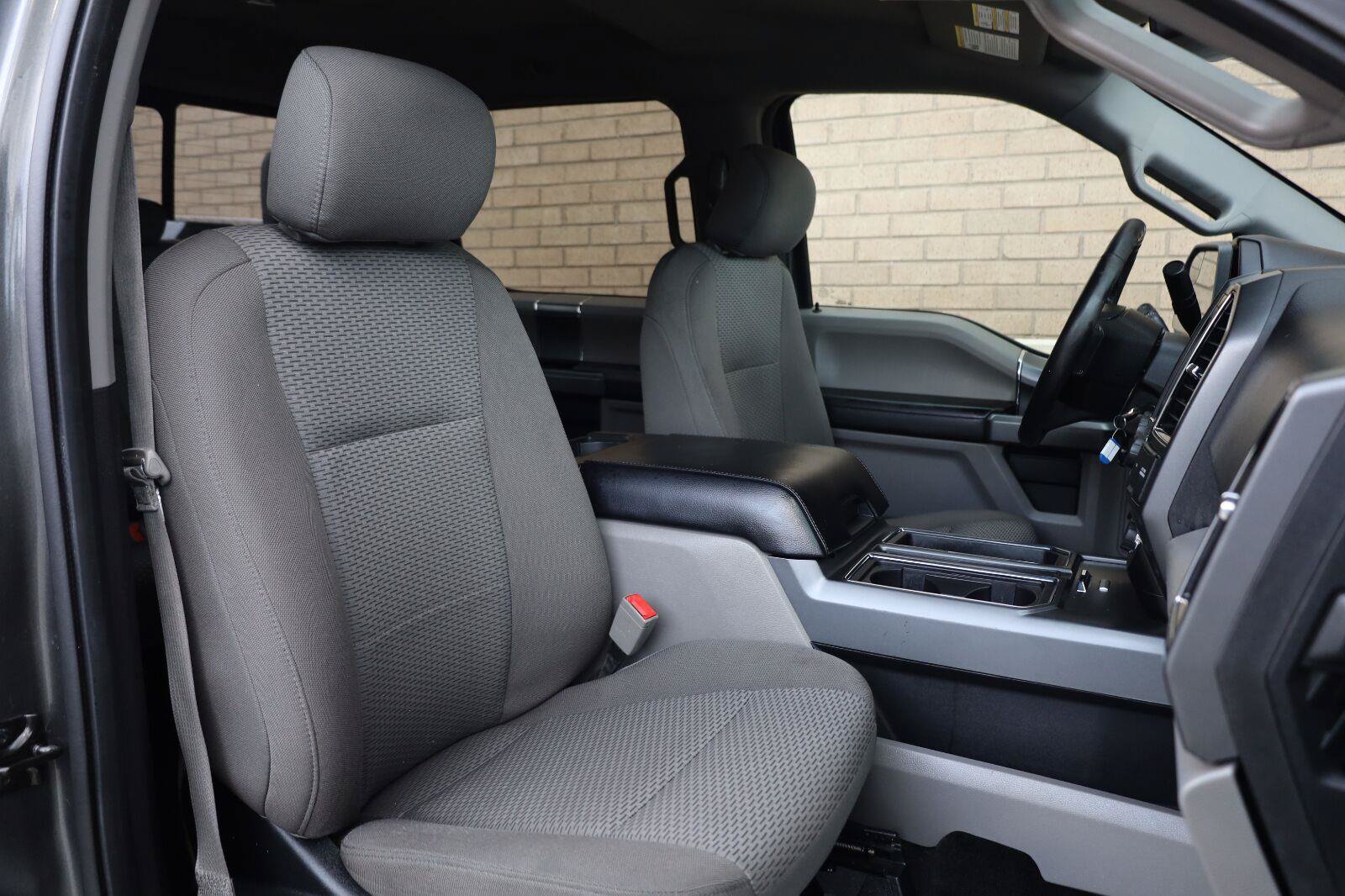 Used 2018 Ford F150 XLT w/ Equipment Group 302A Luxury AWD/4WD image 28