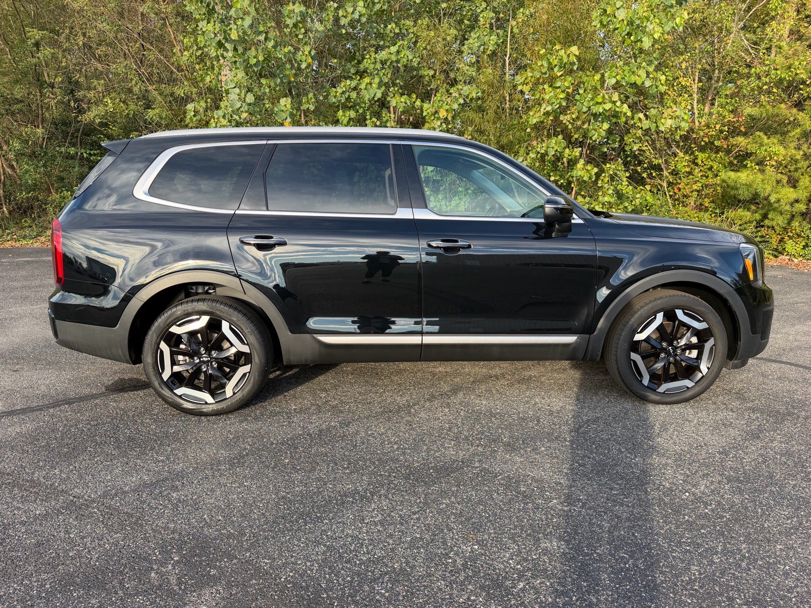 Used 2025 Kia Telluride S AWD/4WD image 14