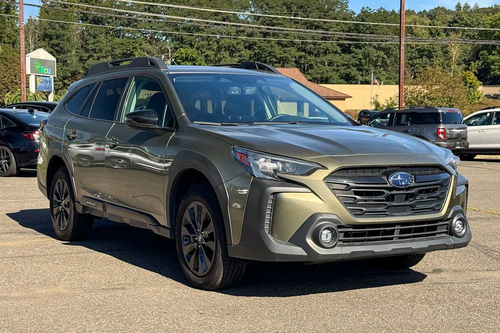 Certified 2025 Subaru Outback Onyx Edition AWD/4WD image 1