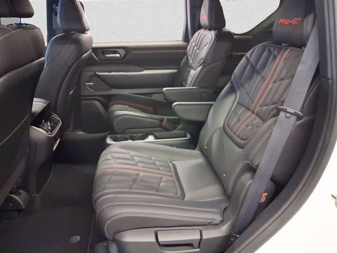New 2026 Nissan Armada PRO-4X w/ Captain's Chari Seat Package AWD/4WD image 10