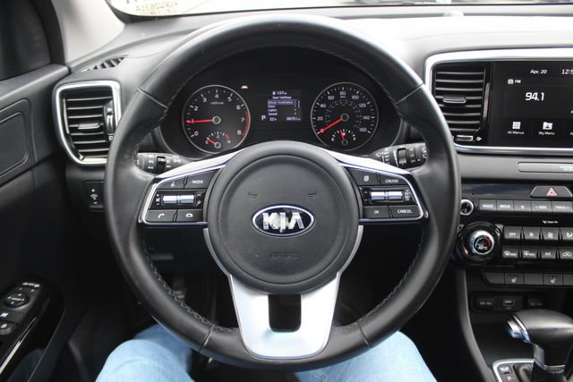 Used 2022 Kia Sportage EX AWD/4WD image 13