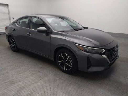 Used 2025 Nissan Sentra SV image 11