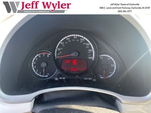 Used 2013 Volkswagen Beetle 2.5 image 1