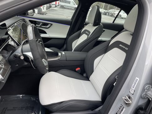 New 2026 Mercedes-Benz E 53 AMG e 4MATIC Sedan image 21