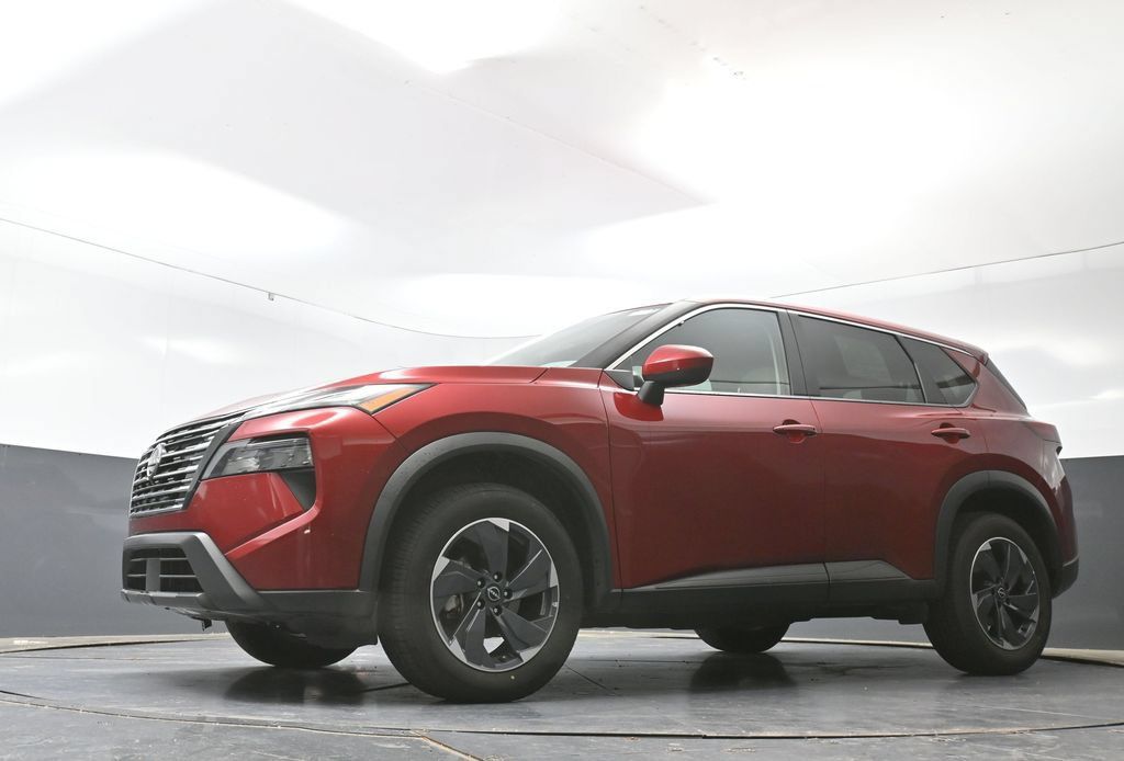 Used 2025 Nissan Rogue SV FWD image 43