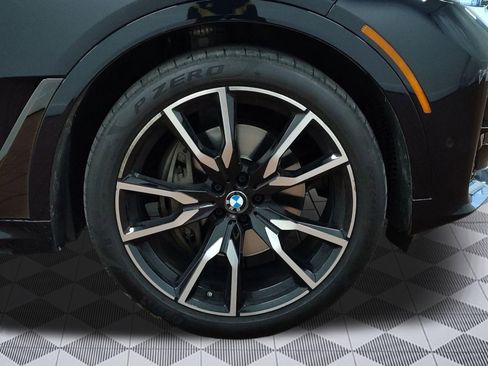Used 2019 BMW X7 xDrive50i w/ M Sport Package image 10