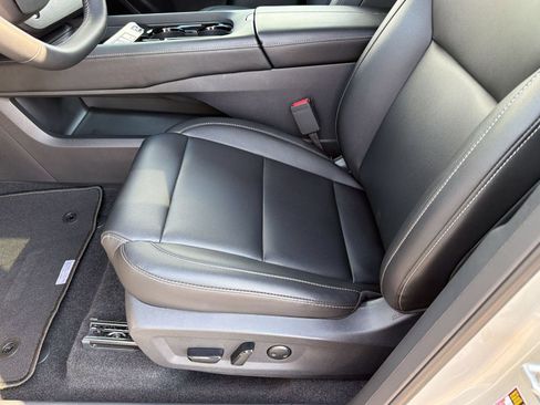 Certified 2025 Nissan Murano SV AWD/4WD image 19