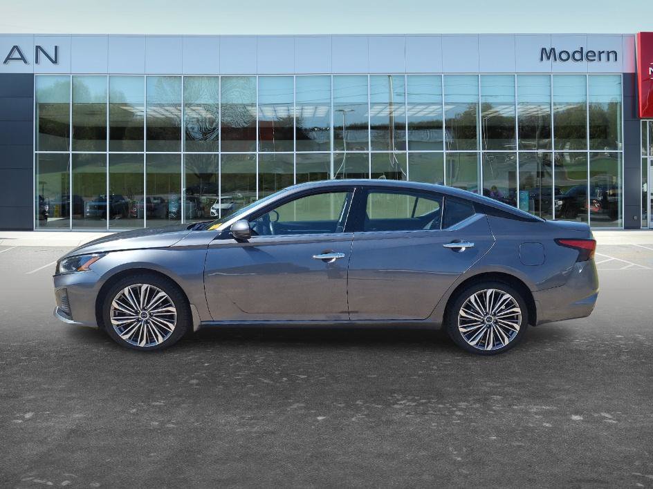 Used 2023 Nissan Altima 2.5 SL AWD/4WD image 7