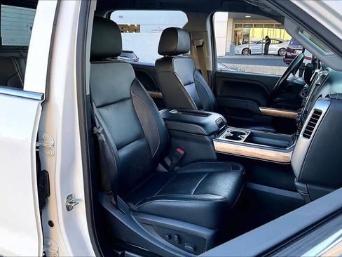 Used 2019 Chevrolet Silverado 2500 LTZ w/ Duramax Plus Package image 8