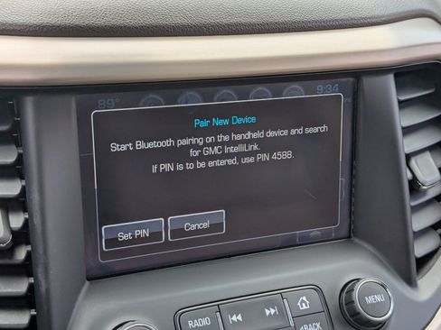 Used 2017 GMC Acadia Denali w/ Technology Package FWD image 31