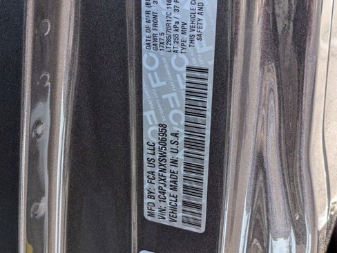 New 2025 Jeep Wrangler Unlimited Rubicon w/ Steel Bumper Group image 25