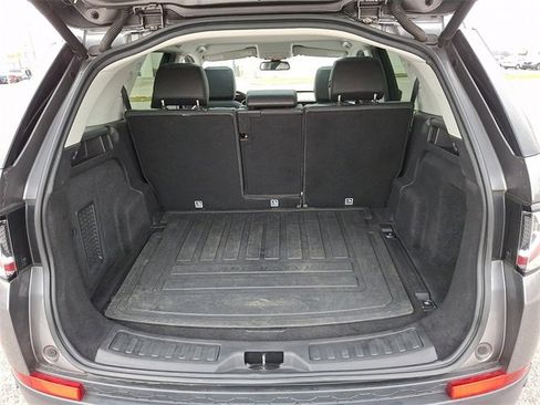 Used 2017 Land Rover Discovery Sport HSE image 30