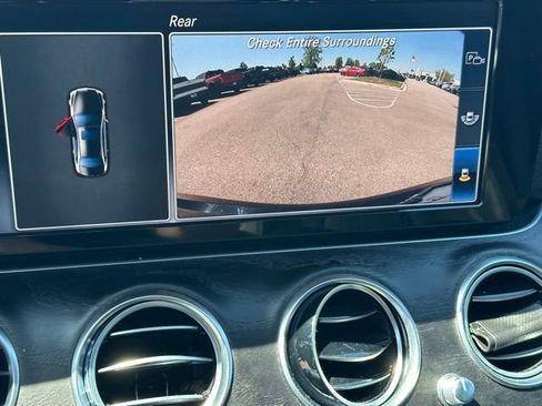 Used 2017 Mercedes-Benz E 300 4MATIC image 26