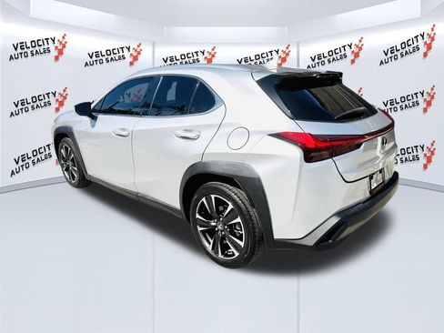 Used 2020 Lexus UX 200 w/ Accessory Package 2 FWD image 5