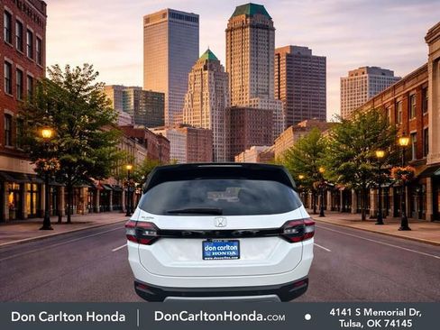 Certified 2025 Honda Pilot EX-L image 5