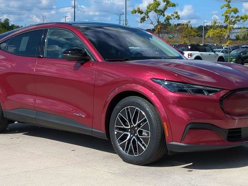 New 2025 Ford Mustang Mach-E Premium image 8