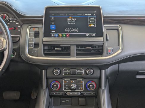 Used 2021 Chevrolet Suburban Z71 image 30