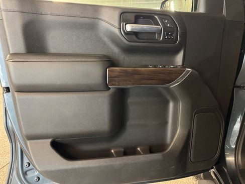 Used 2020 GMC Sierra 1500 SLT w/ SLT Premium Package image 15