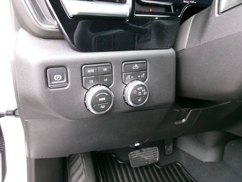 Used 2026 GMC Sierra 2500 SLE w/ SLE Value Package; AWD/4WD image 14