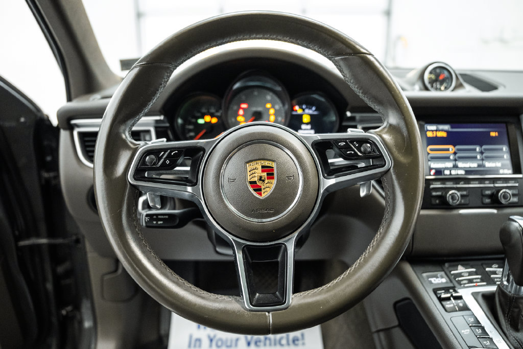 Used 2016 Porsche Macan S AWD/4WD image 25