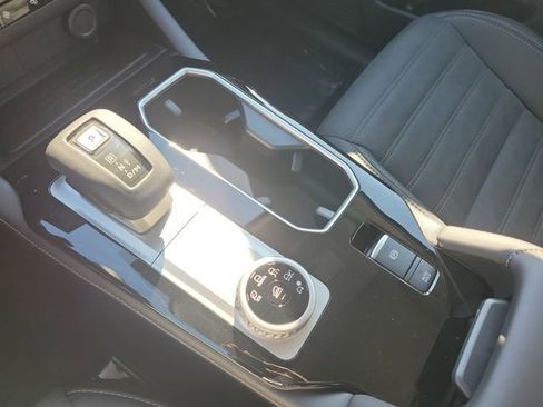 New 2026 Mitsubishi Outlander SE image 33