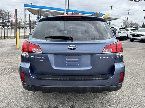 Used 2014 Subaru Outback 2.5i Limited w/ Moonroof Package image 4