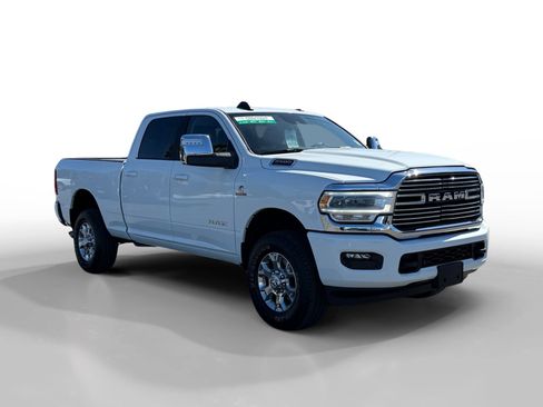 Used 2024 RAM 2500 Laramie w/ Safety Group AWD/4WD image 7
