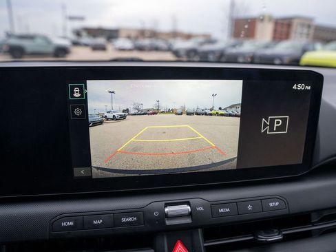 Used 2025 Kia K4 LXS image 27