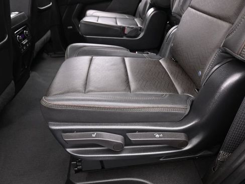 Used 2023 Chevrolet Tahoe High Country RWD image 34
