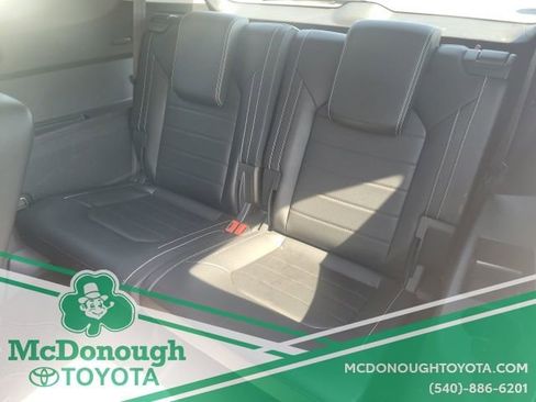 Used 2022 Volkswagen Atlas SEL Premium image 25