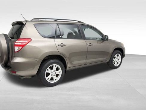 Used 2011 Toyota RAV4 2WD image 2