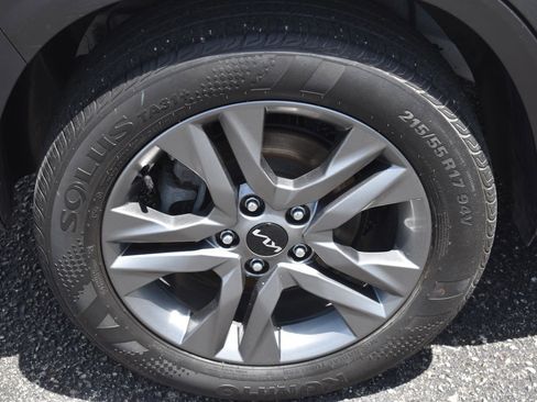 Used 2023 Kia Seltos LX AWD/4WD image 11