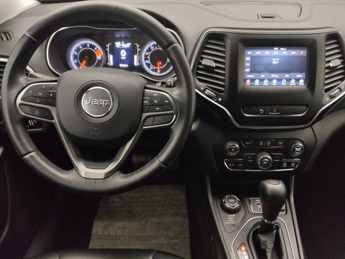 Used 2019 Jeep Cherokee Latitude Plus image 22