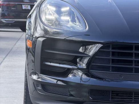 Used 2020 Porsche Macan image 12