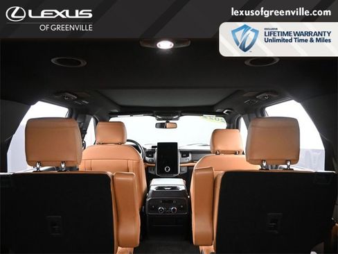 Used 2022 Ford Expedition Platinum image 30