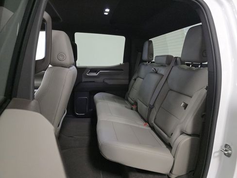 Used 2022 GMC Sierra 1500 SLT image 10