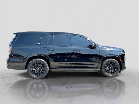 Used 2023 Cadillac Escalade Sport Platinum w/ LPO, ONYX Package AWD/4WD image 9