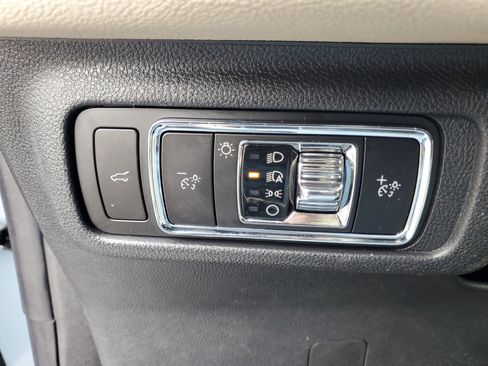 New 2026 Lincoln Corsair Premiere image 14